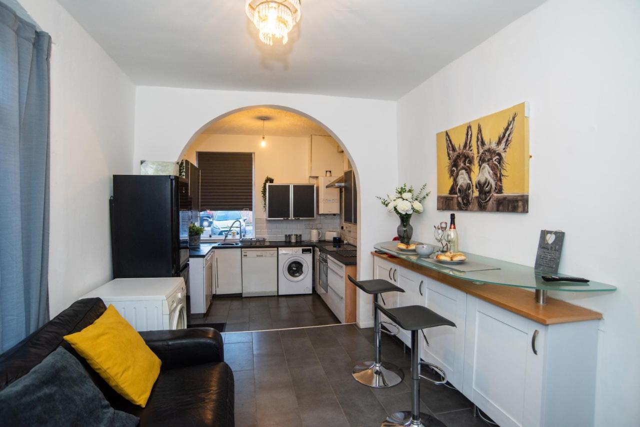 Bentley House With En-Suites Кру Экстерьер фото