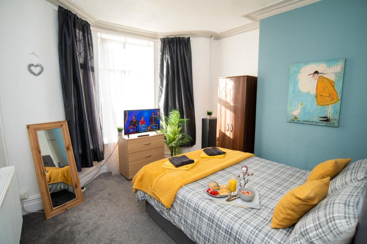 Bentley House With En-Suites Кру Экстерьер фото