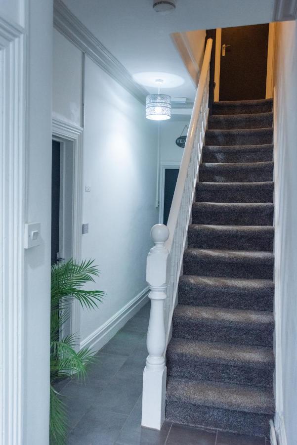 Bentley House With En-Suites Кру Экстерьер фото